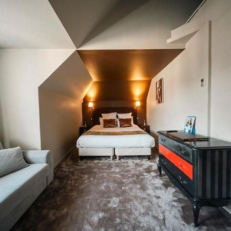 Brit Hotel Privilege Lisieux - La Villa Des Arts Екстер'єр фото