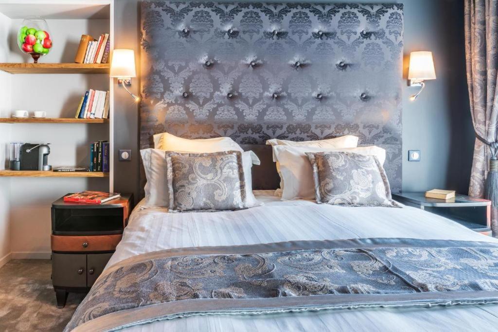 Brit Hotel Privilege Lisieux - La Villa Des Arts Екстер'єр фото