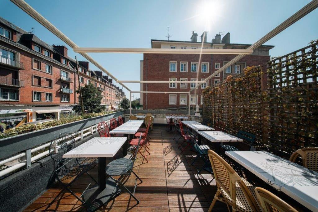 Brit Hotel Privilege Lisieux - La Villa Des Arts Екстер'єр фото