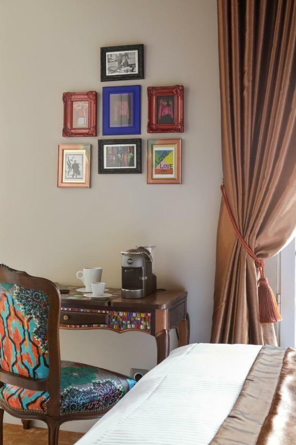 Brit Hotel Privilege Lisieux - La Villa Des Arts Екстер'єр фото