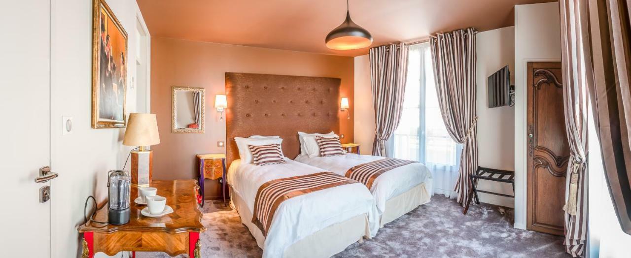 Brit Hotel Privilege Lisieux - La Villa Des Arts Екстер'єр фото