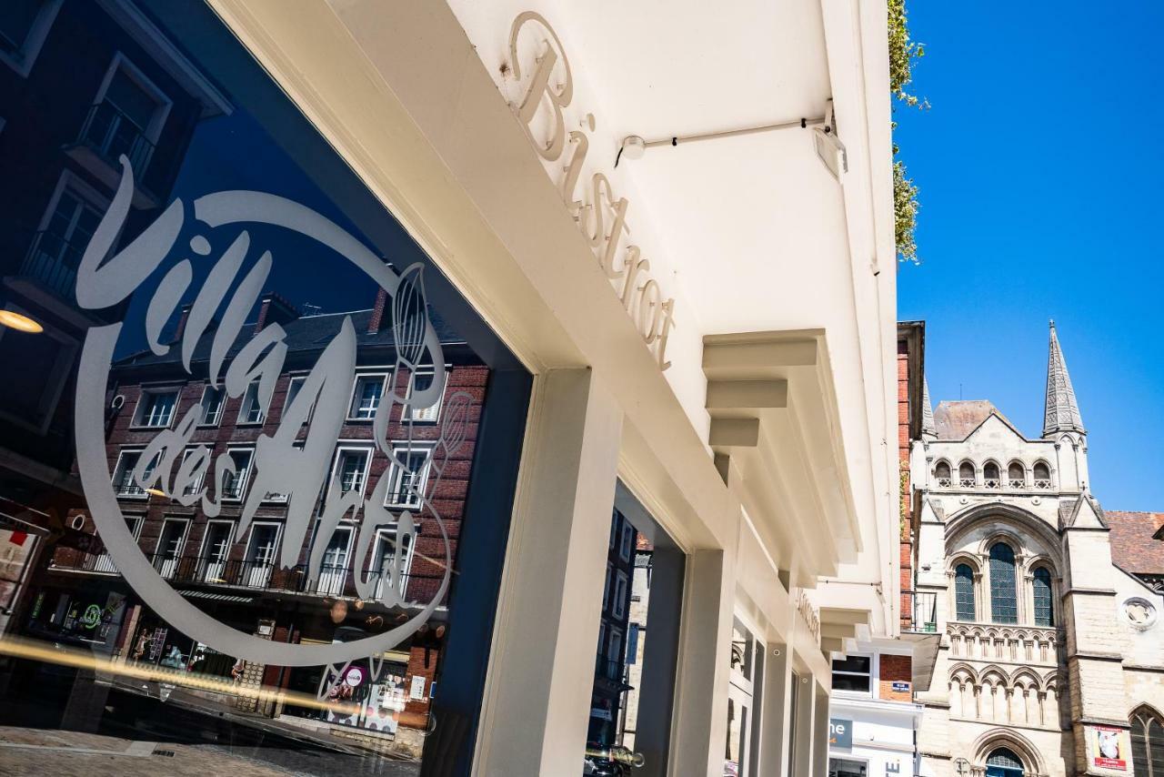 Brit Hotel Privilege Lisieux - La Villa Des Arts Екстер'єр фото